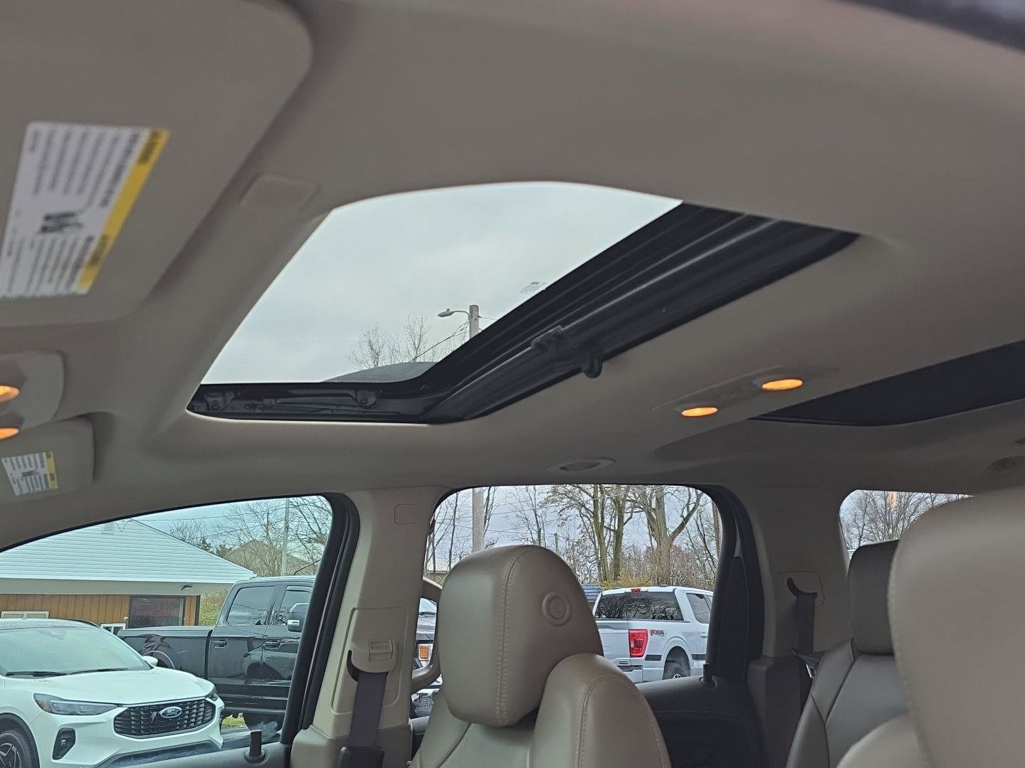 Used 2016 GMC Acadia Denali image 33