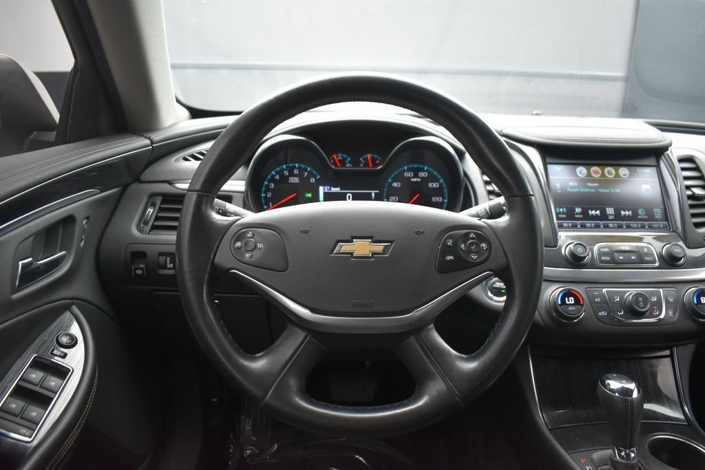 Used 2020 Chevrolet Impala LT FWD image 13