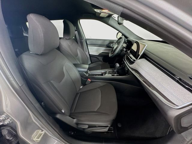 Used 2023 Jeep Compass Sport image 30