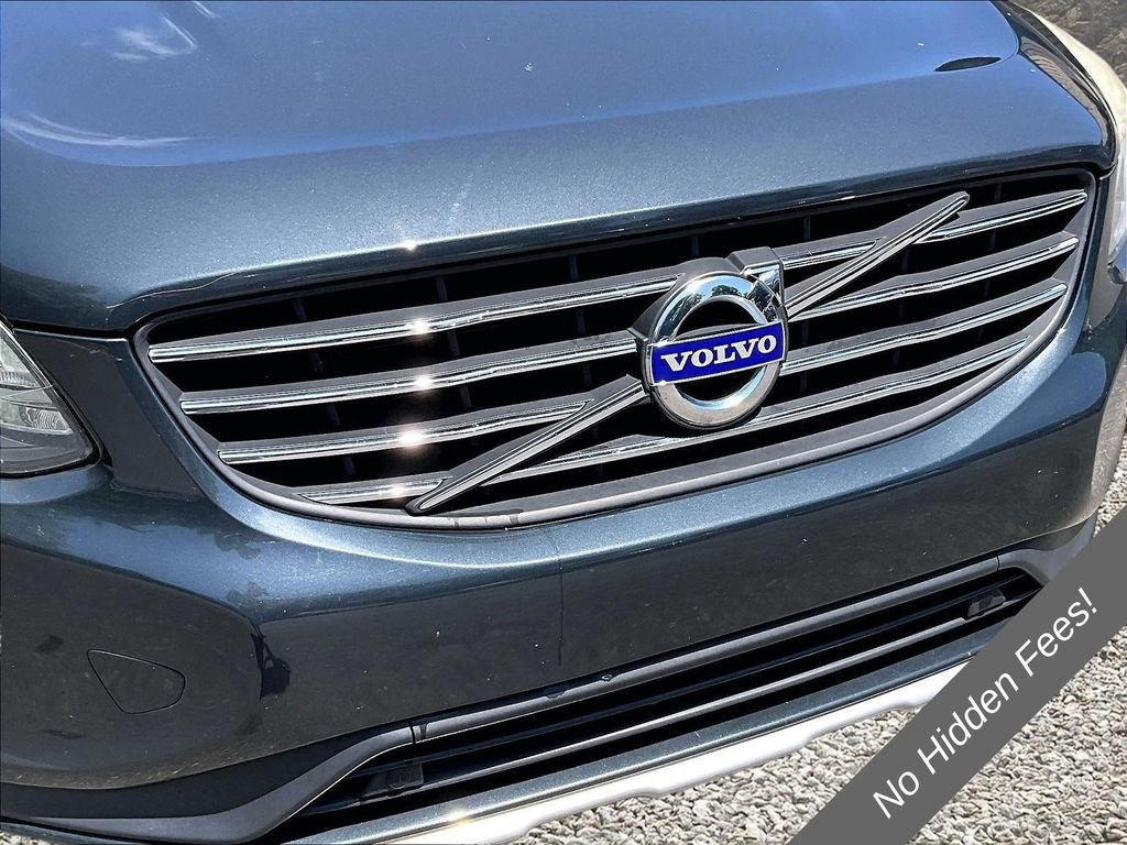 Used 2015 Volvo XC60 T6 w/ Proximity Package AWD/4WD image 25