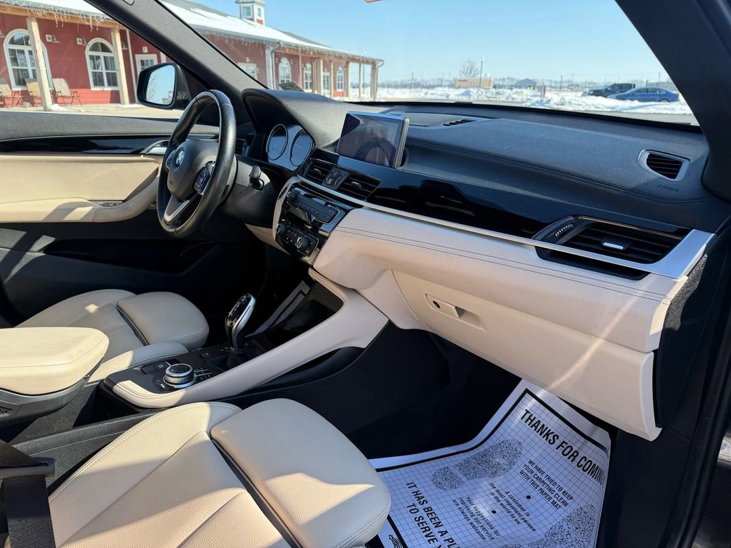 Used 2020 BMW X1 xDrive28i w/ Premium Package image 13