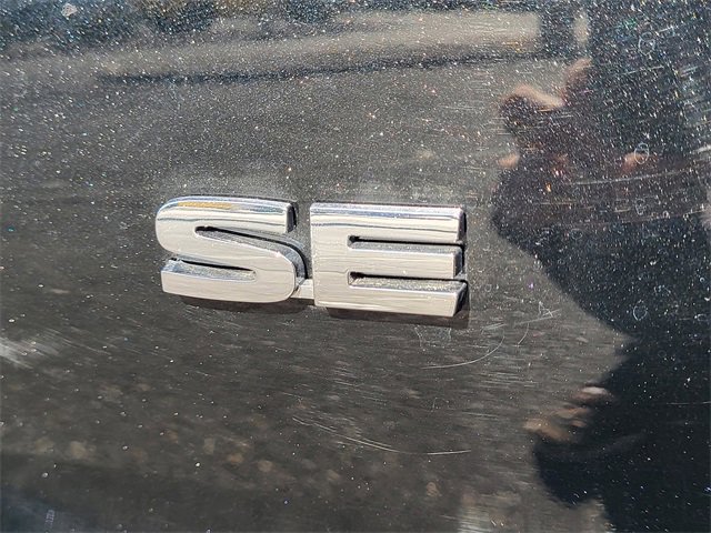 Used 2024 Mitsubishi Outlander SE image 8