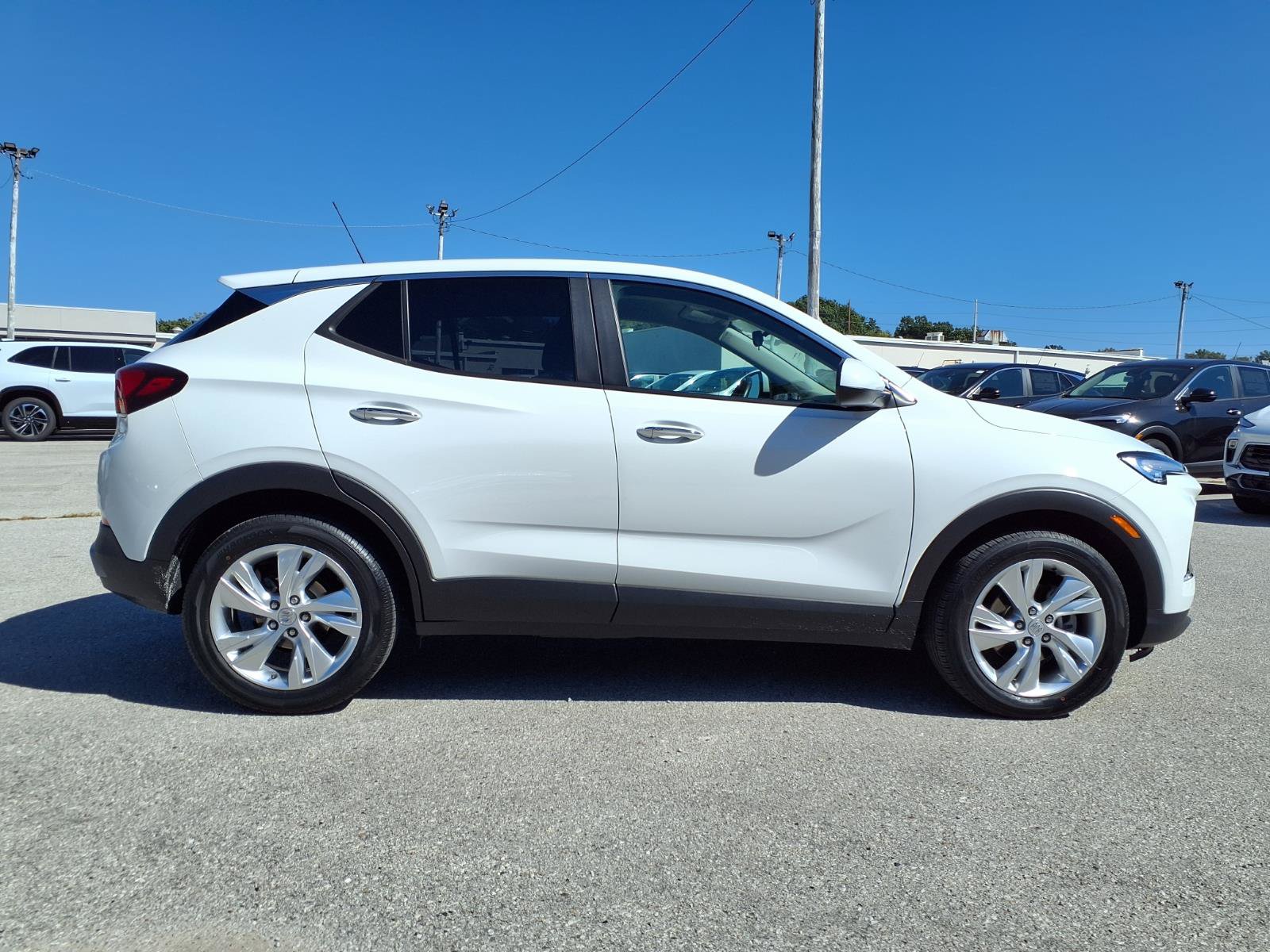 Used 2024 Buick Encore GX Preferred FWD image 31