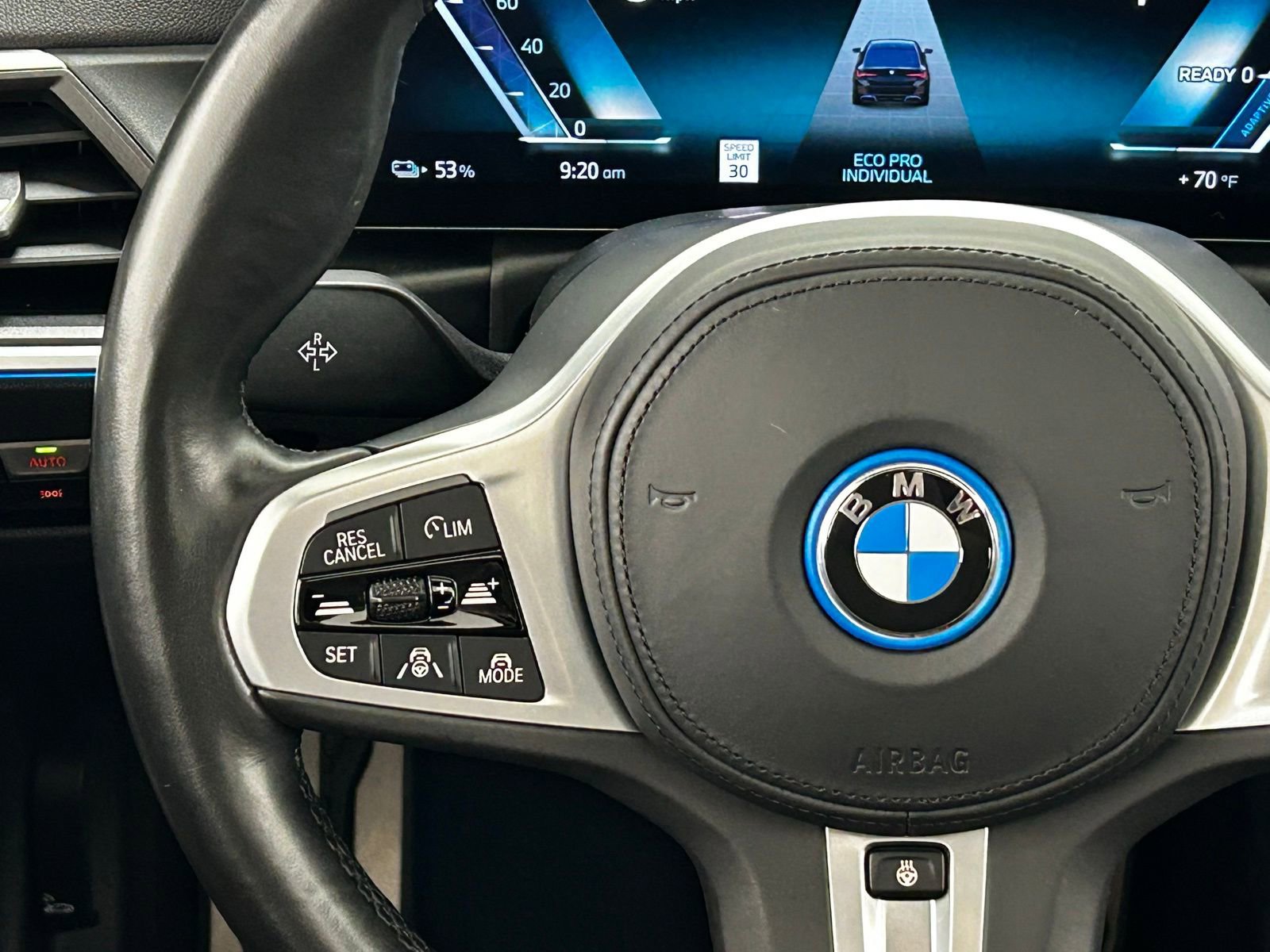 Used 2022 BMW i4 eDrive40 w/ M Sport Package image 11