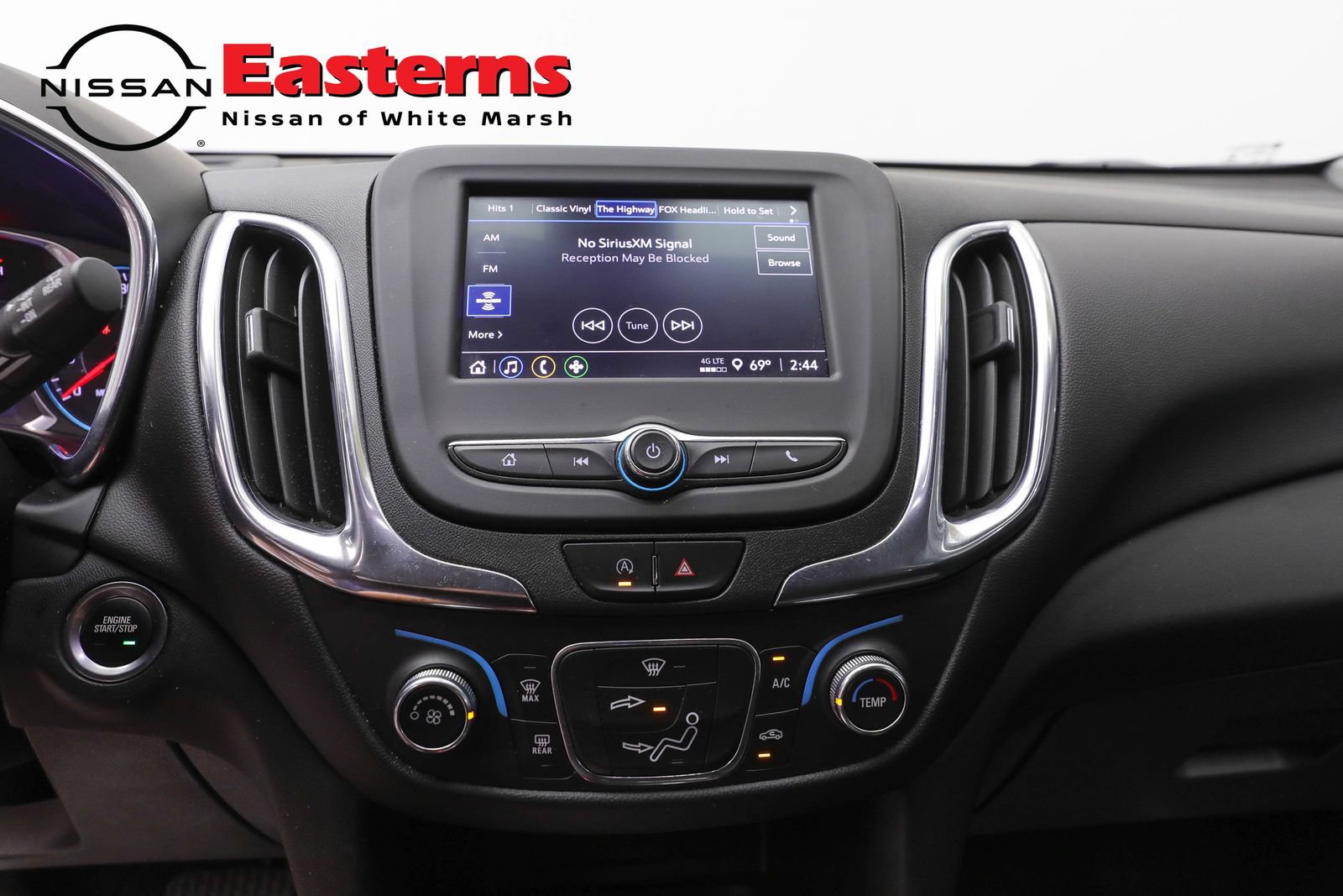 Used 2022 Chevrolet Equinox LT FWD image 12