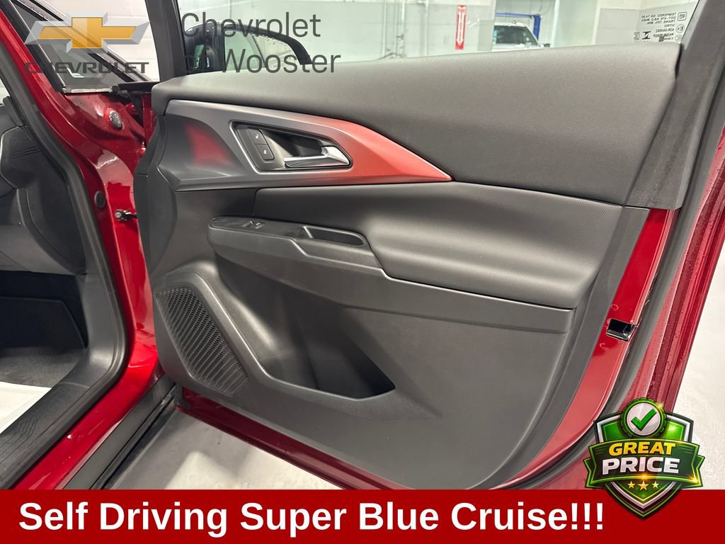 New 2025 Chevrolet Equinox EV RS w/ Active Safety Package 3 AWD/4WD image 38