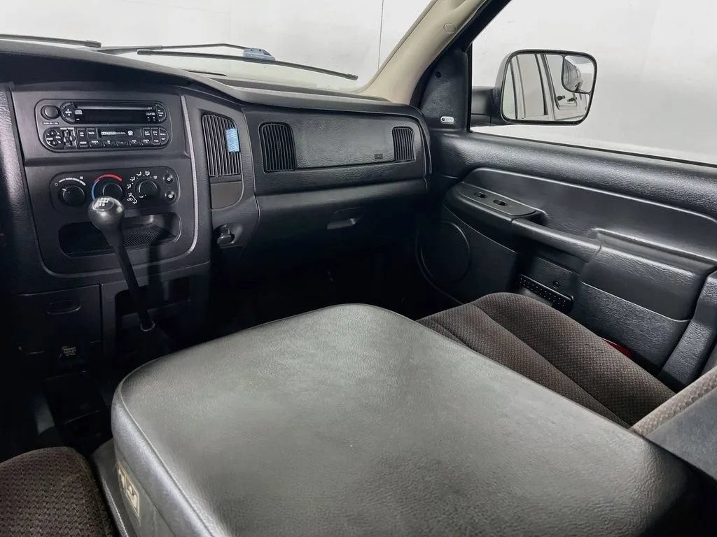 Used 2003 Dodge Ram 3500 Truck ST RWD image 21