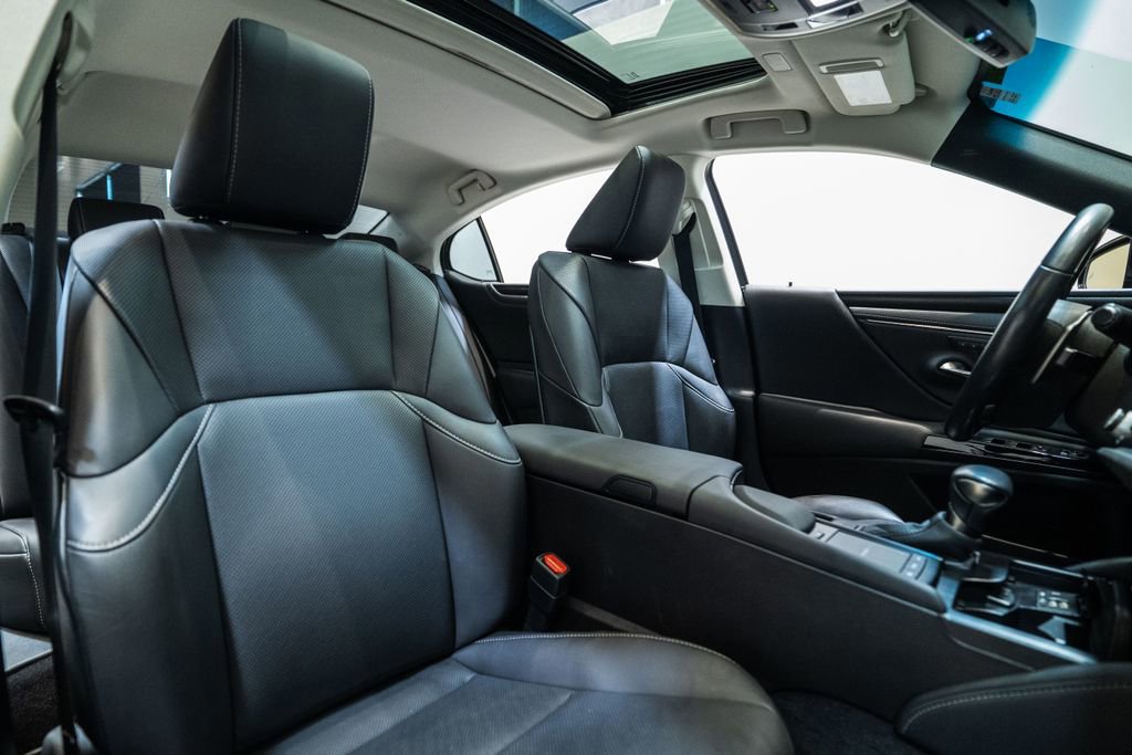 Used 2022 Lexus ES 350 w/ Premium Package image 13