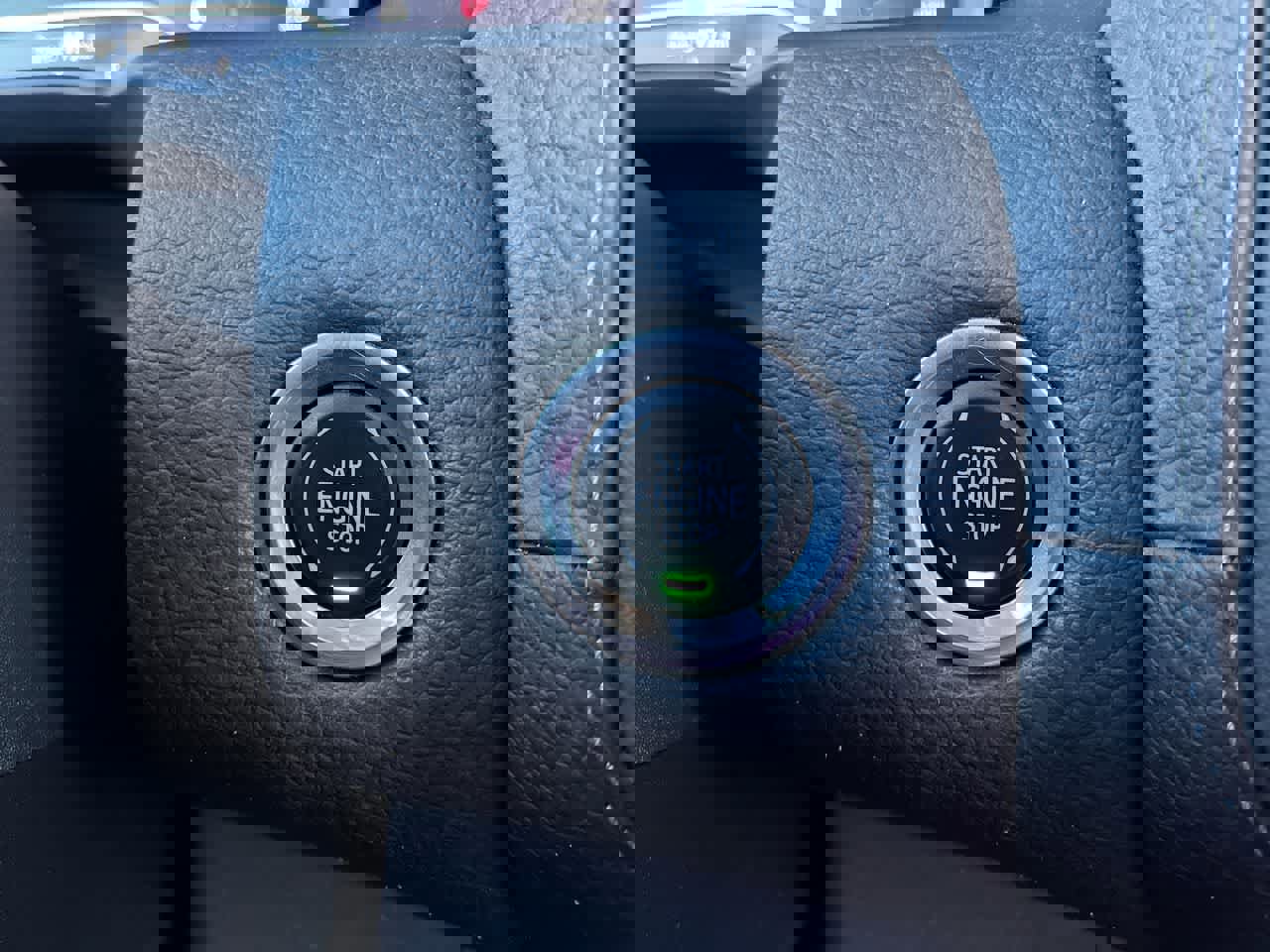 Used 2022 GMC Yukon XL Denali image 17