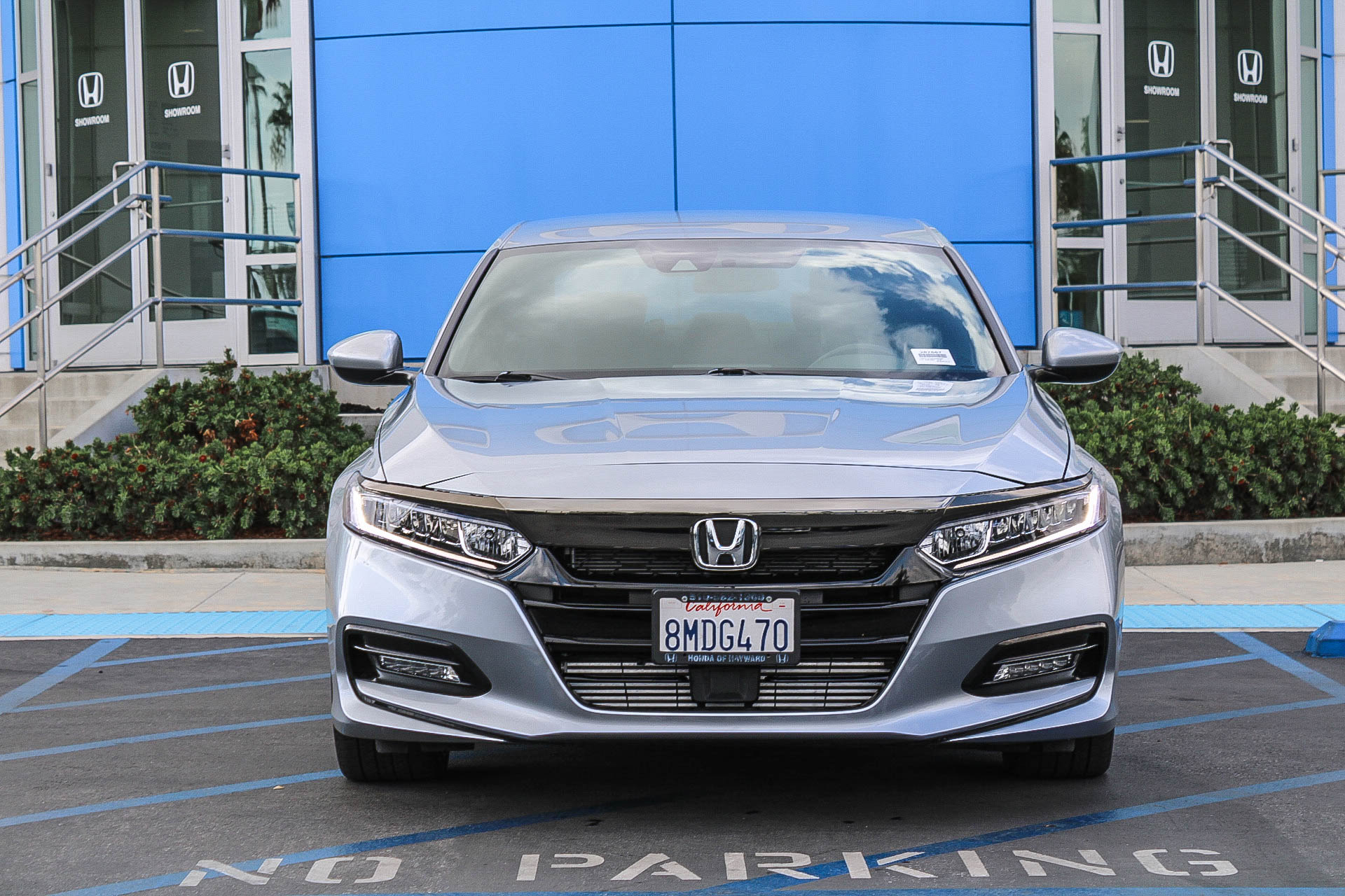 Used 2019 Honda Accord Sport image 2