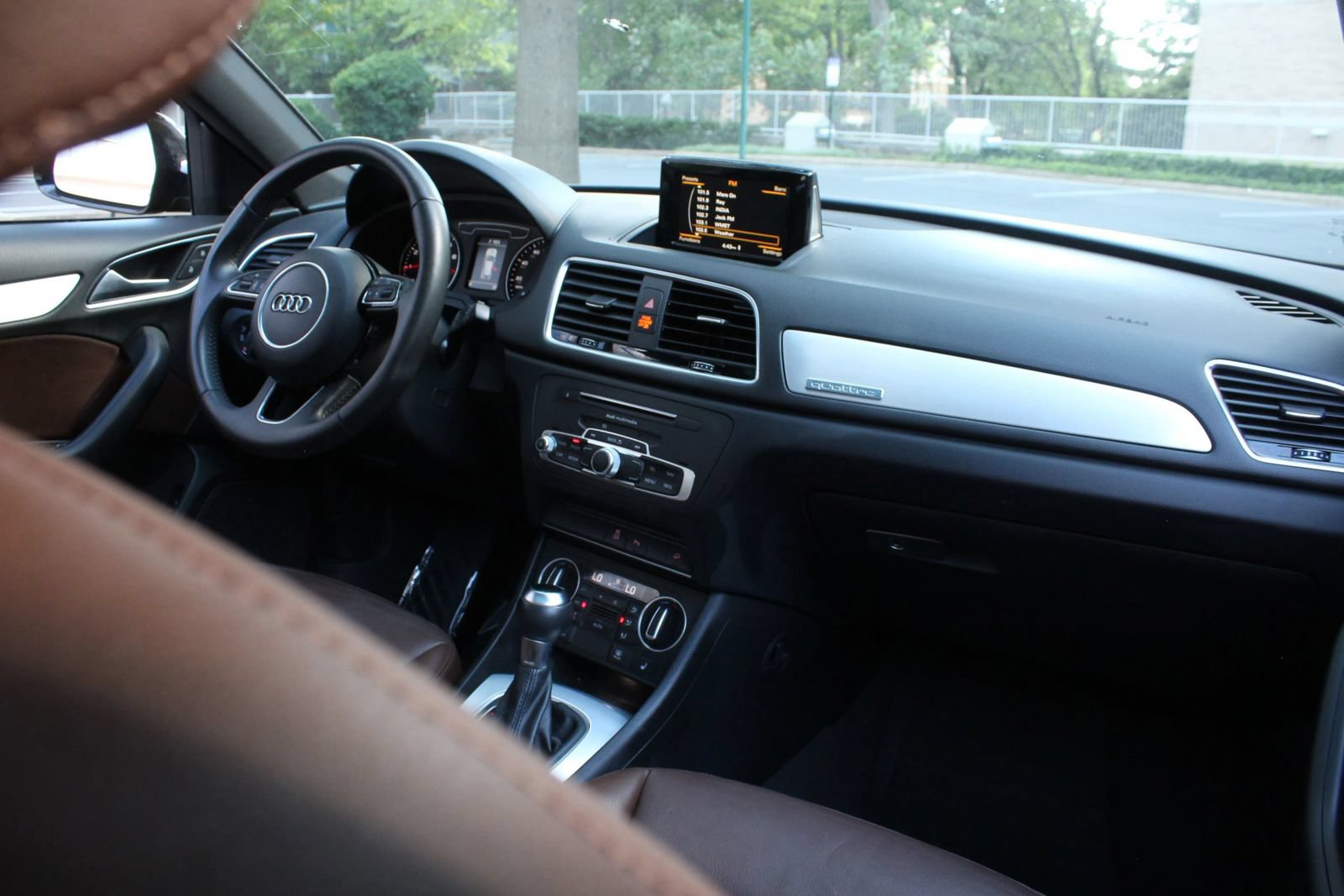 Used 2018 Audi Q3 2.0T Premium AWD/4WD image 25