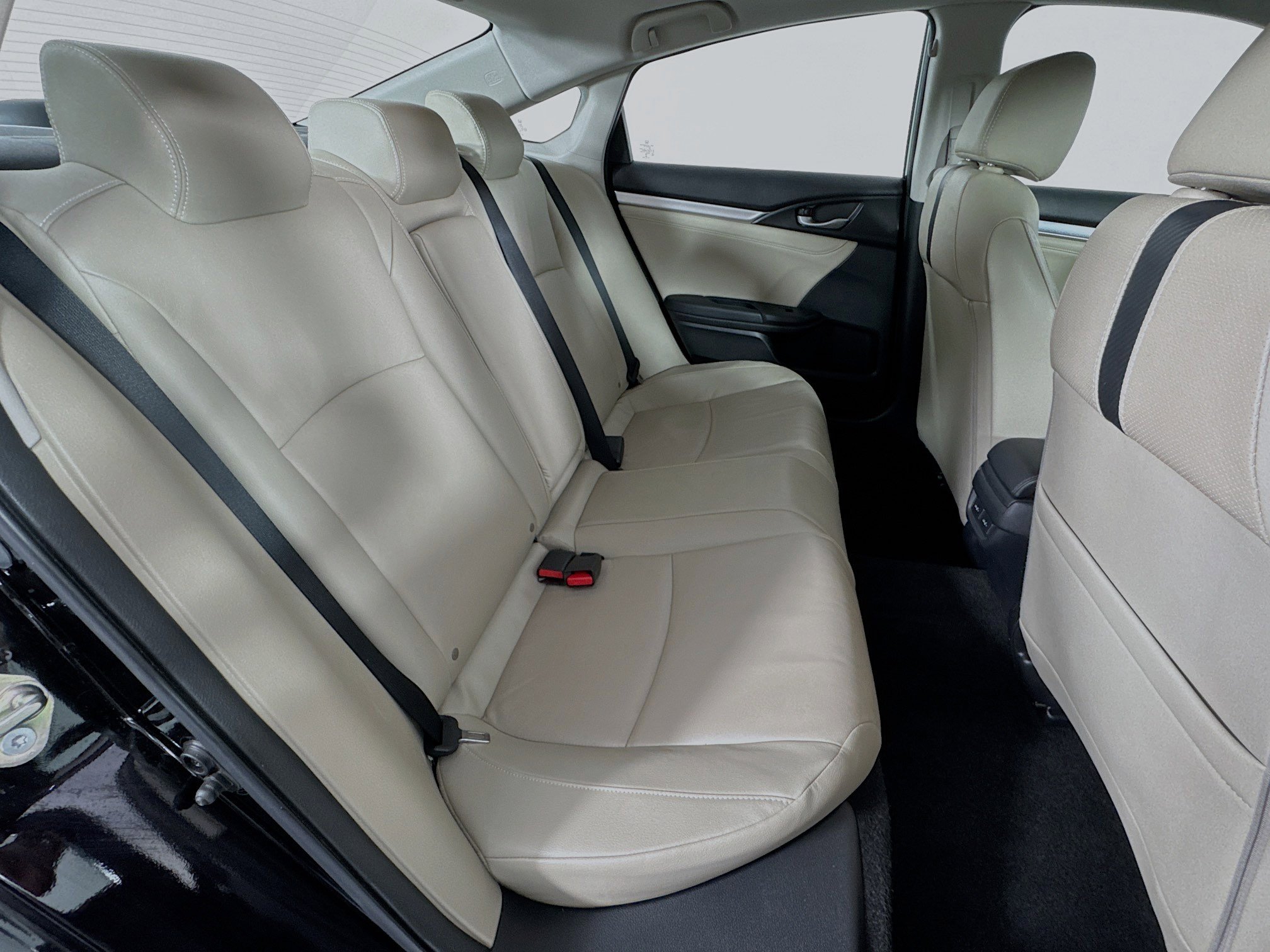 Used 2016 Honda Civic Touring image 27