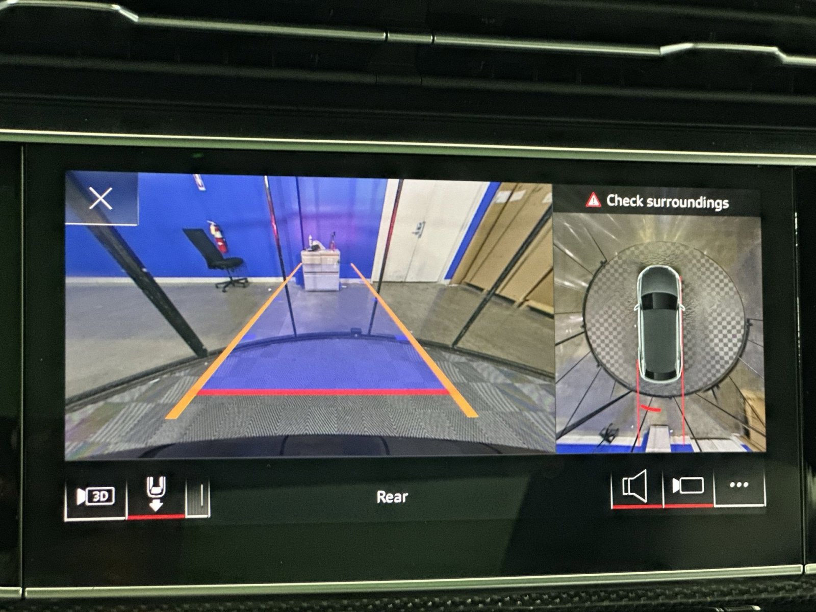 Used 2022 Audi SQ8 Prestige w/ Prestige Package image 31