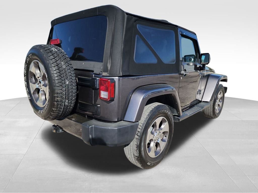 Used 2017 Jeep Wrangler Sahara w/ Connectivity Group image 8