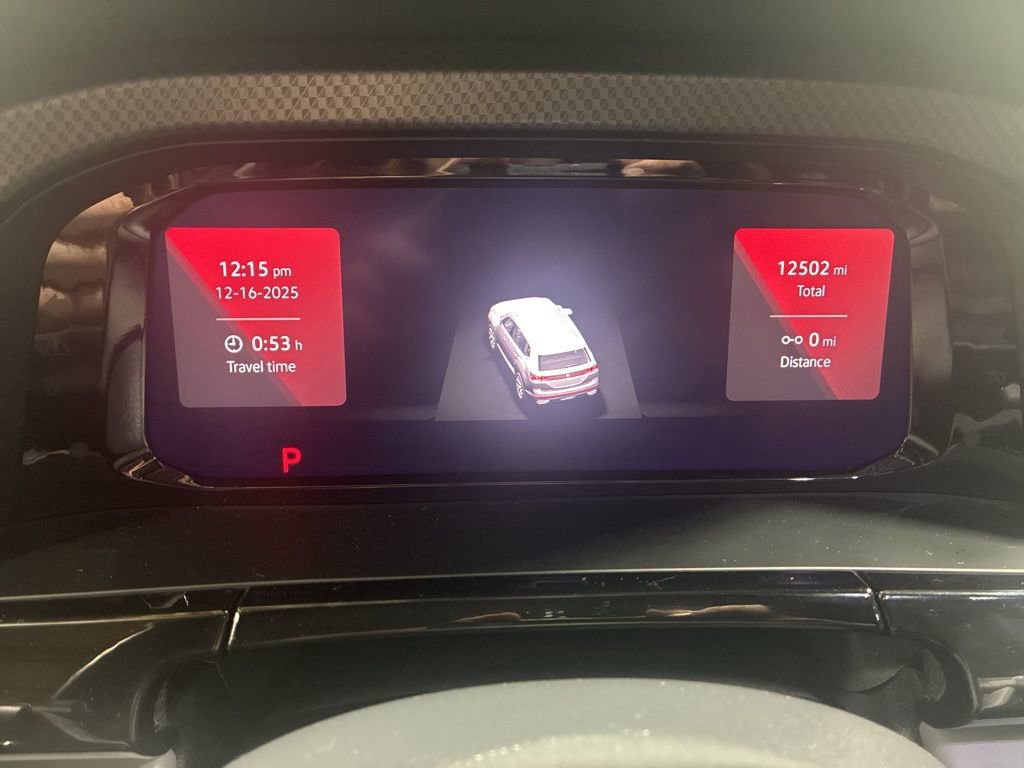 Used 2025 Volkswagen Atlas Peak Edition SE image 11