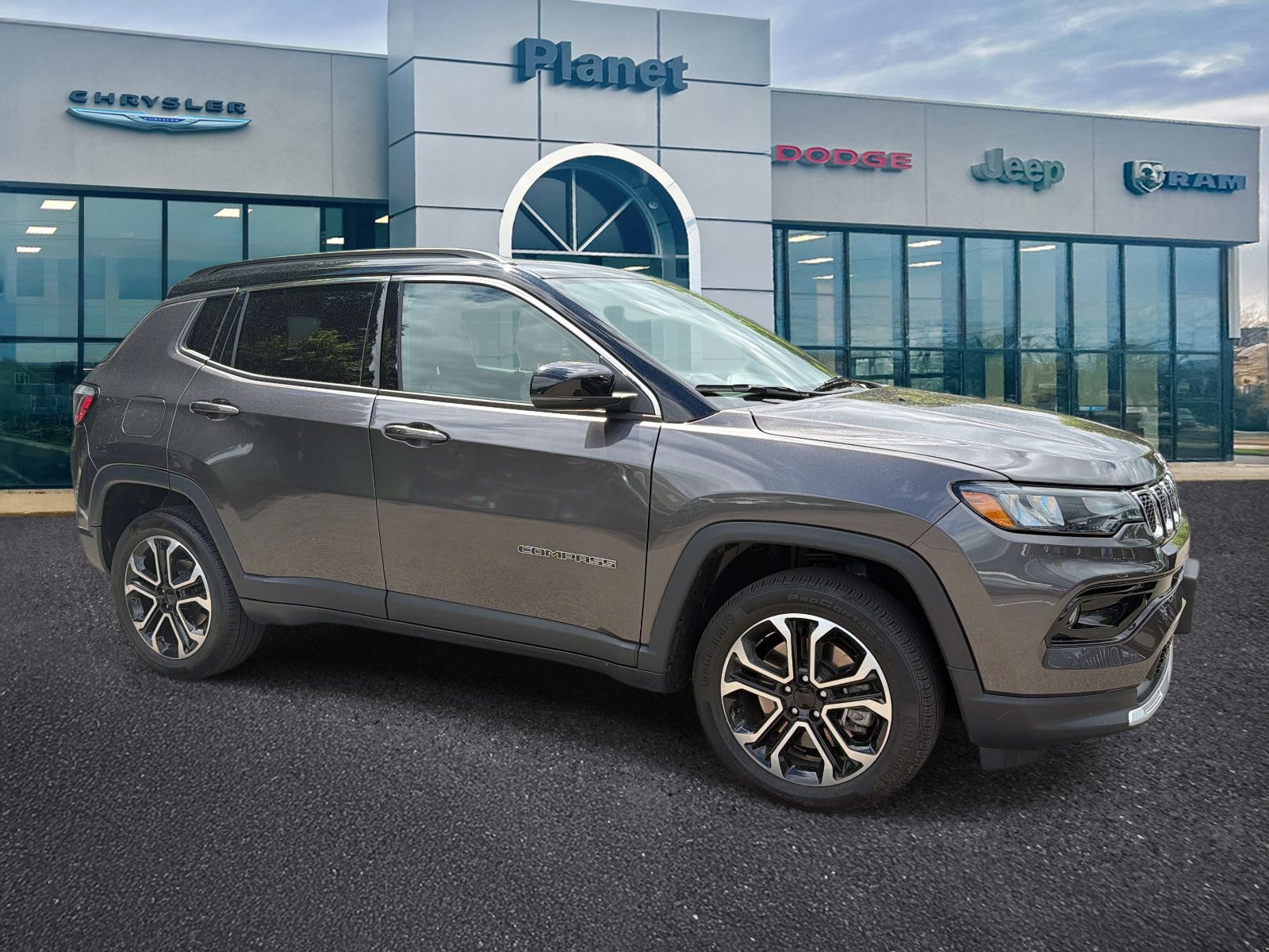 Used 2024 Jeep Compass Limited w/ Sun and Sound Group