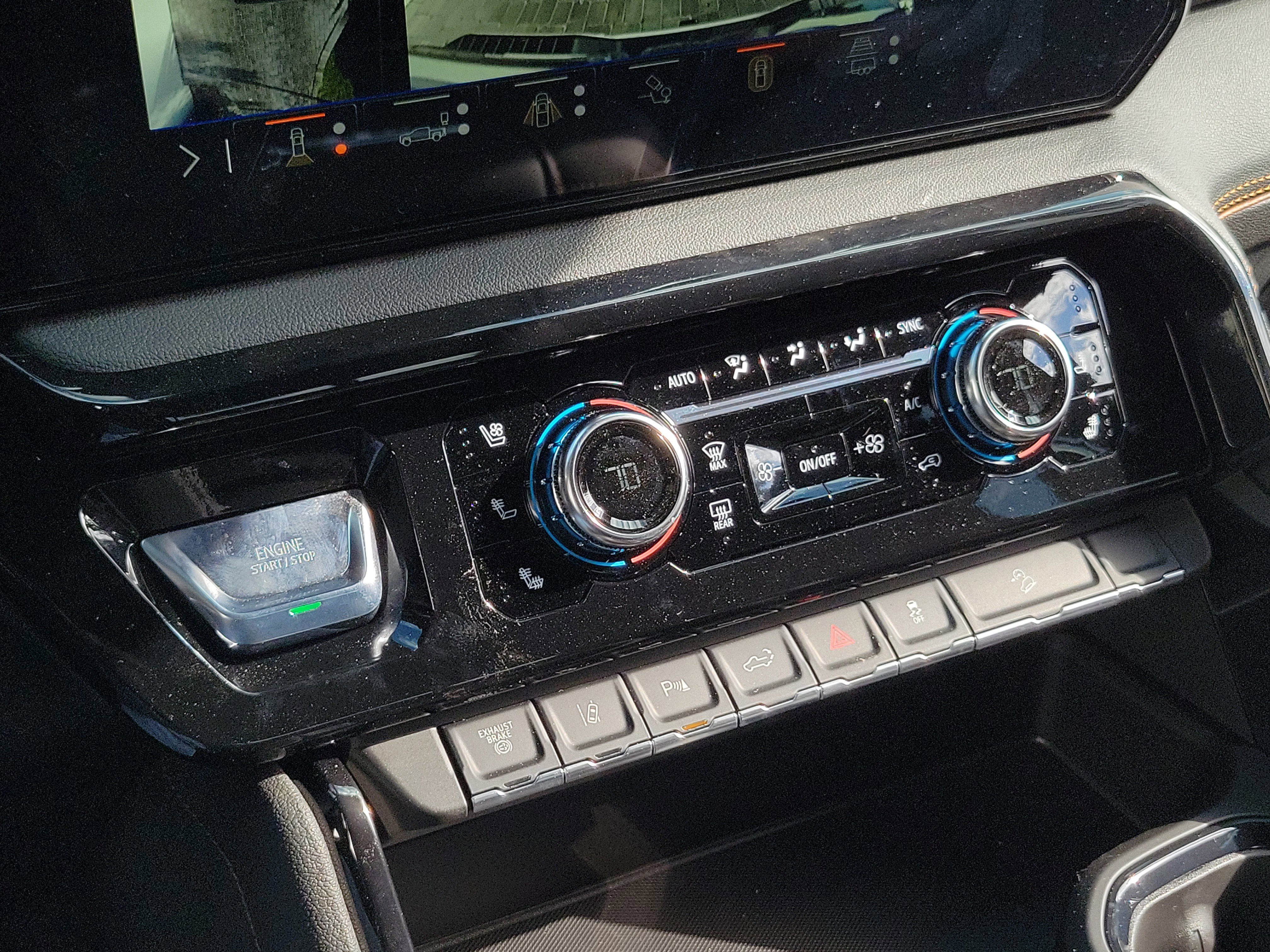 New 2026 GMC Sierra 2500 AT4 w/ AT4 Premium Plus Package image 30