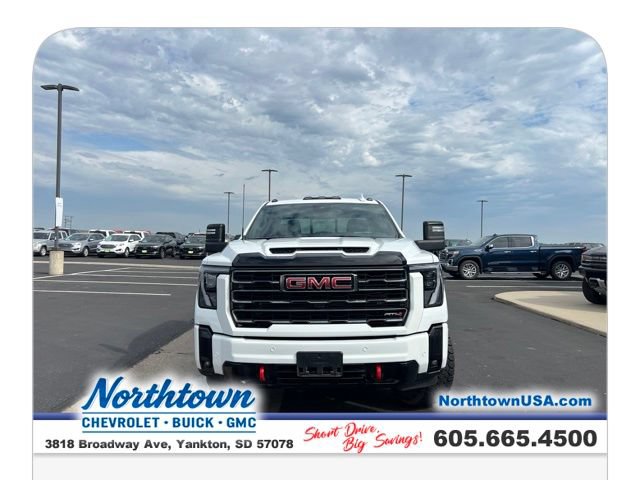 Used 2025 GMC Sierra 2500 AT4 w/ Technology Package AWD/4WD image 3