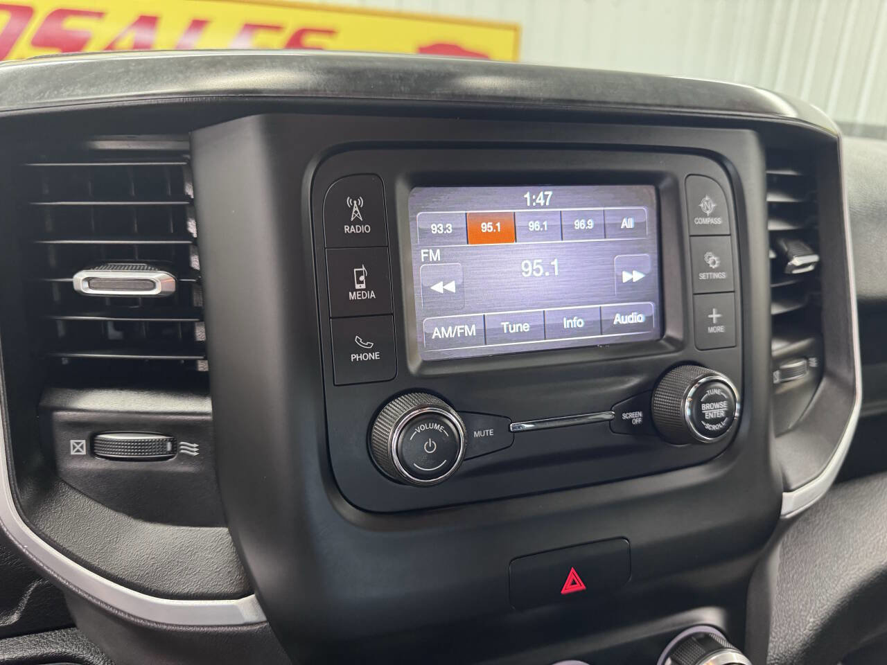 Used 2021 RAM 2500 Big Horn image 33