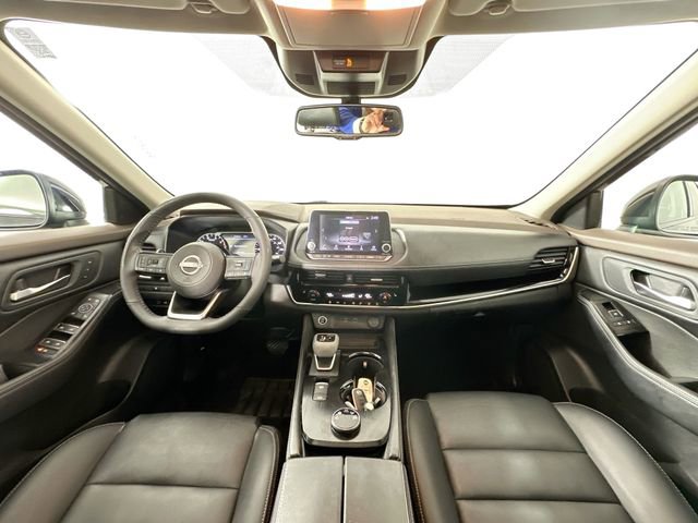 Used 2023 Nissan Rogue SL image 32