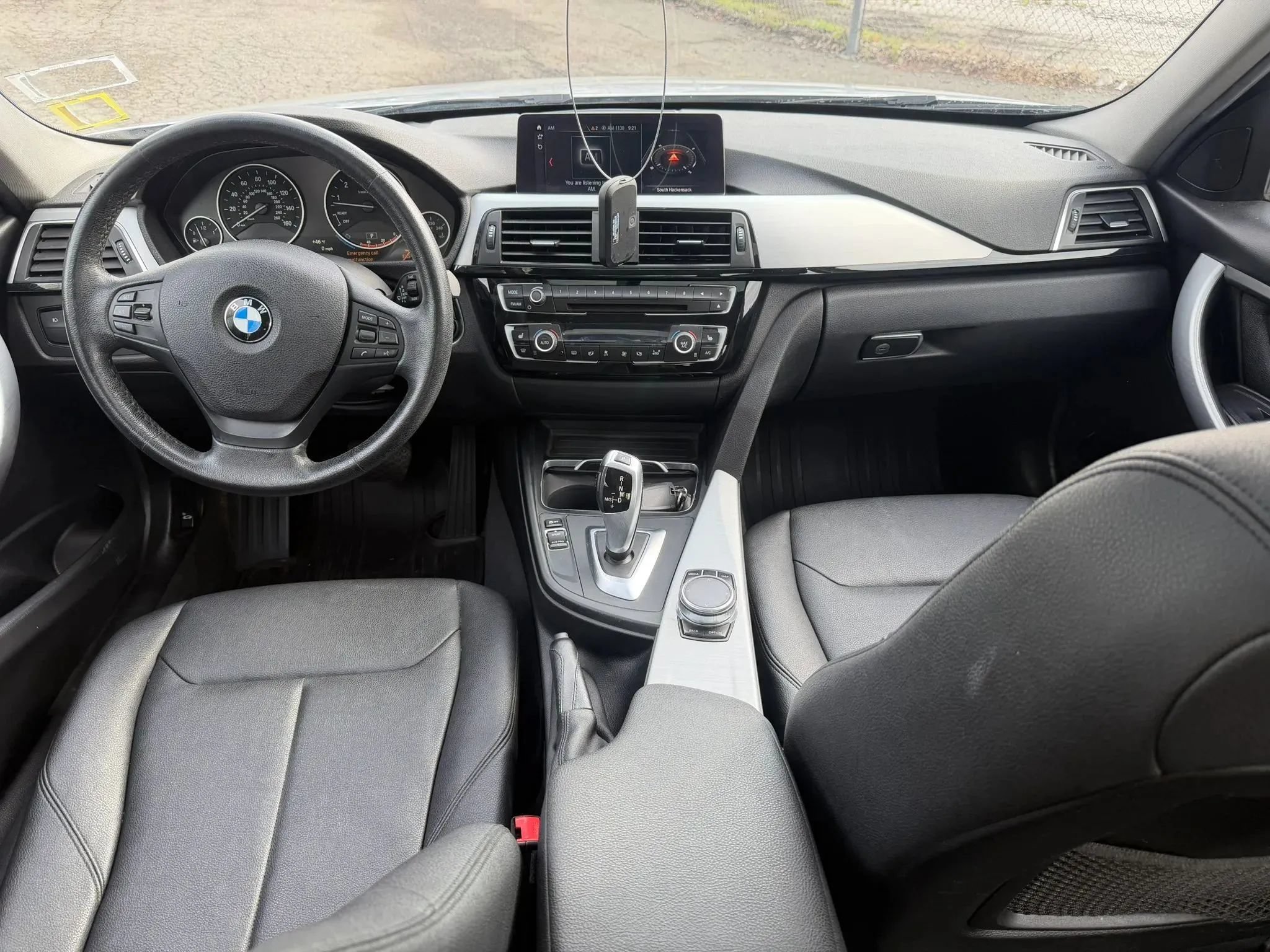 Used 2018 BMW 320i xDrive Sedan w/ Convenience Package AWD/4WD image 31