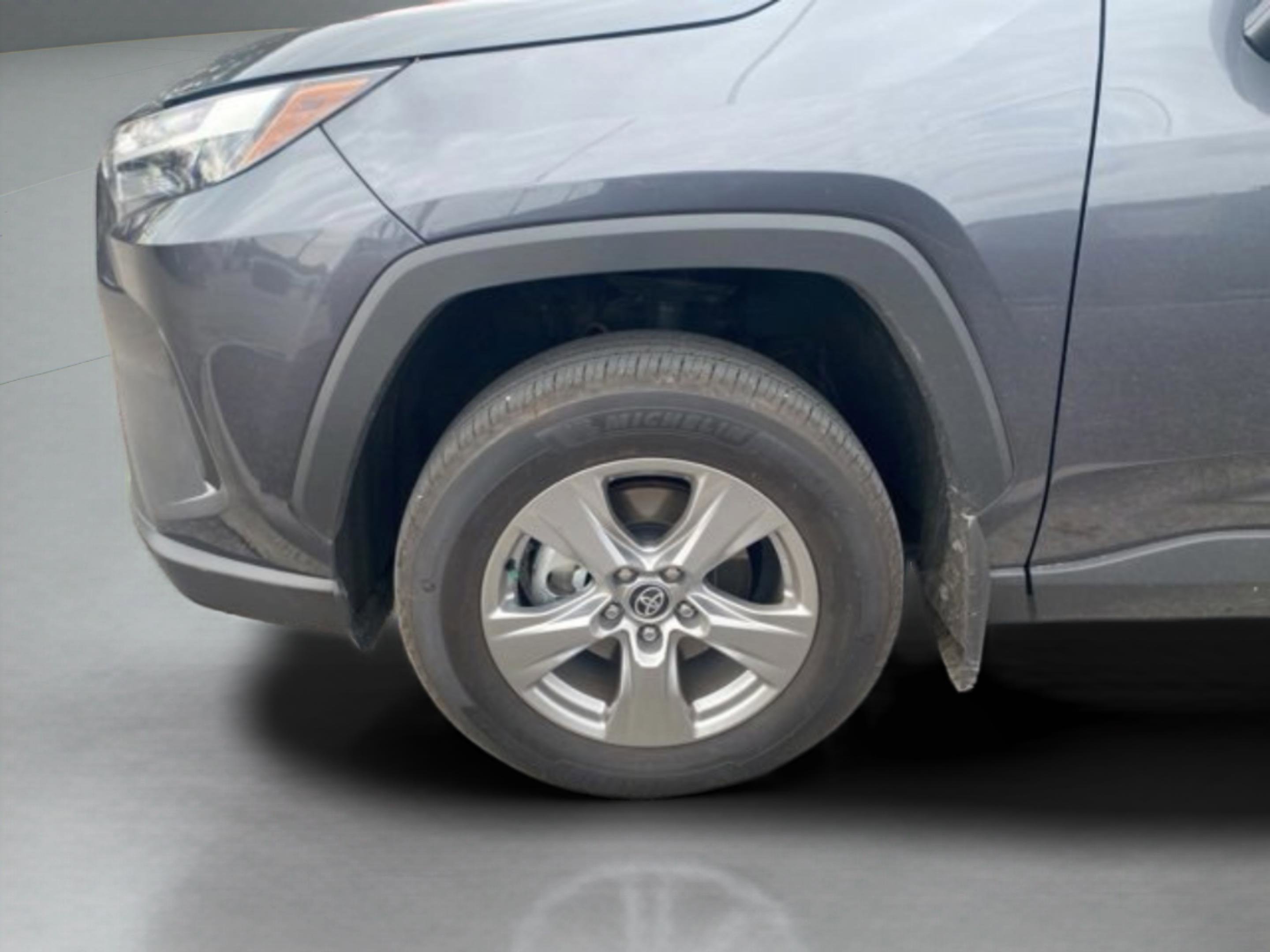 Used 2024 Toyota RAV4 XLE image 34