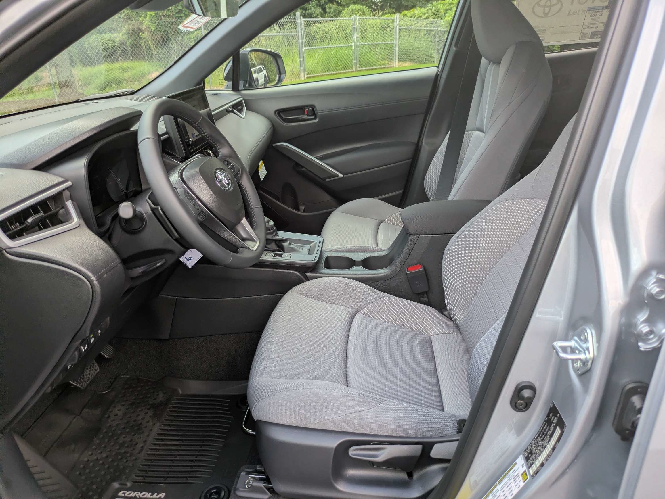 New 2026 Toyota Corolla Cross AWD Hybrid w/ Moonroof Package image 21