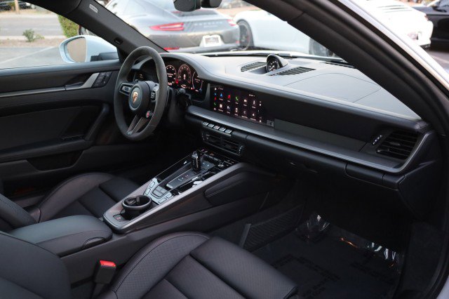 Used 2025 Porsche 911 Carrera image 44