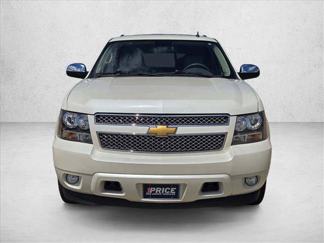 Used 2014 Chevrolet Suburban LTZ video 2