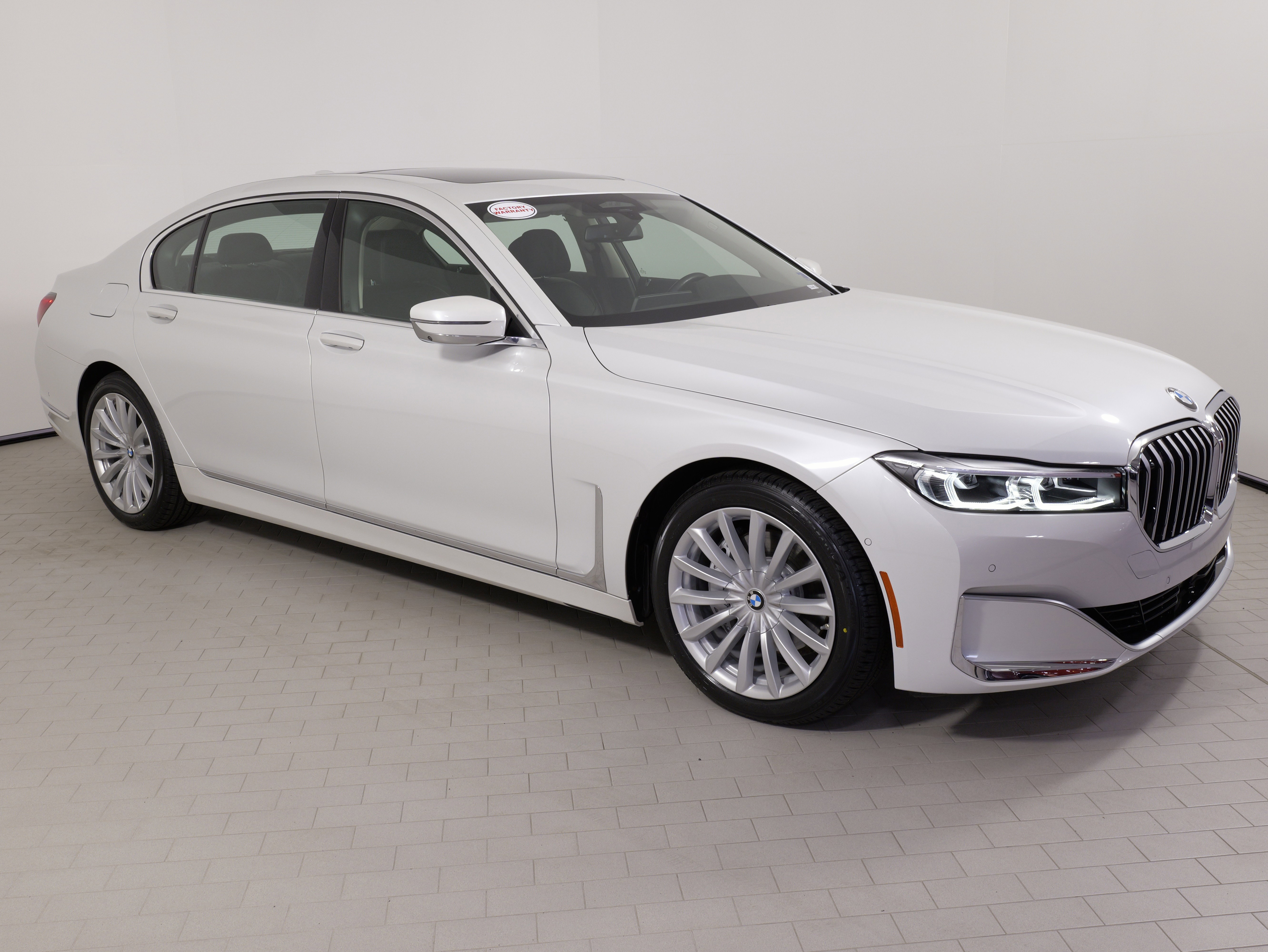 Used 2022 BMW 740i xDrive image 7
