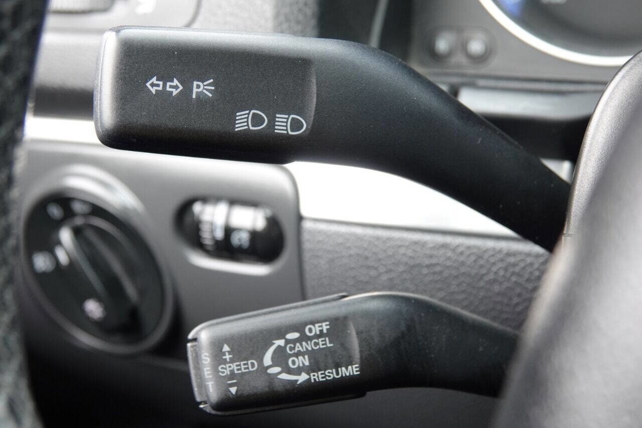 Used 2007 Volkswagen GTI 4-Door image 83