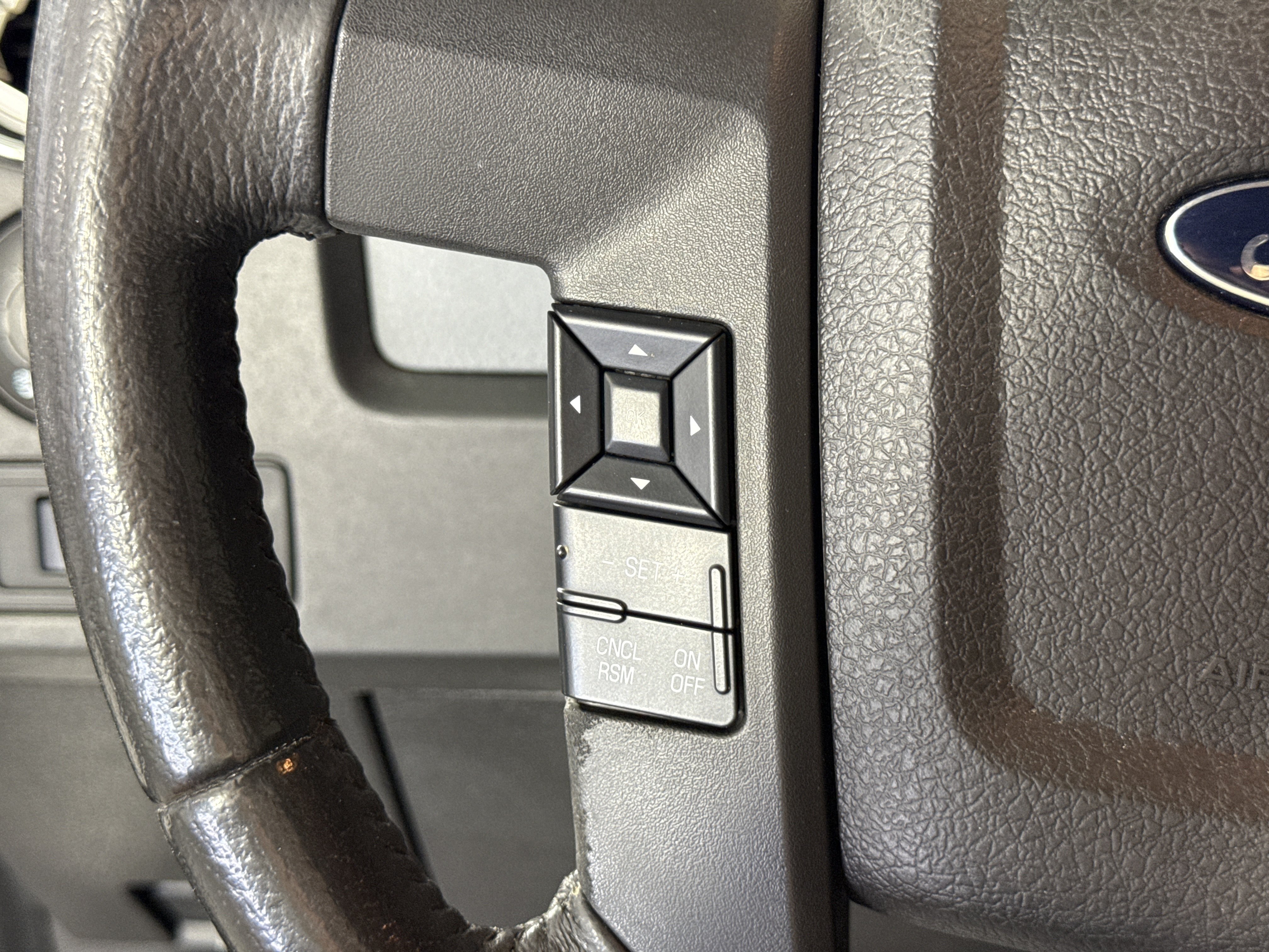 Used 2014 Ford F150 XLT w/ Equipment Group 302A Luxury AWD/4WD image 22