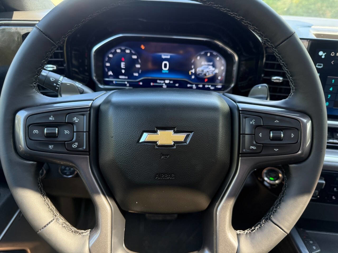 Used 2025 Chevrolet Silverado 1500 High Country image 12