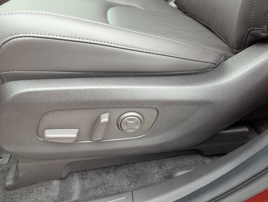 New 2026 Kia Carnival EX FWD image 22