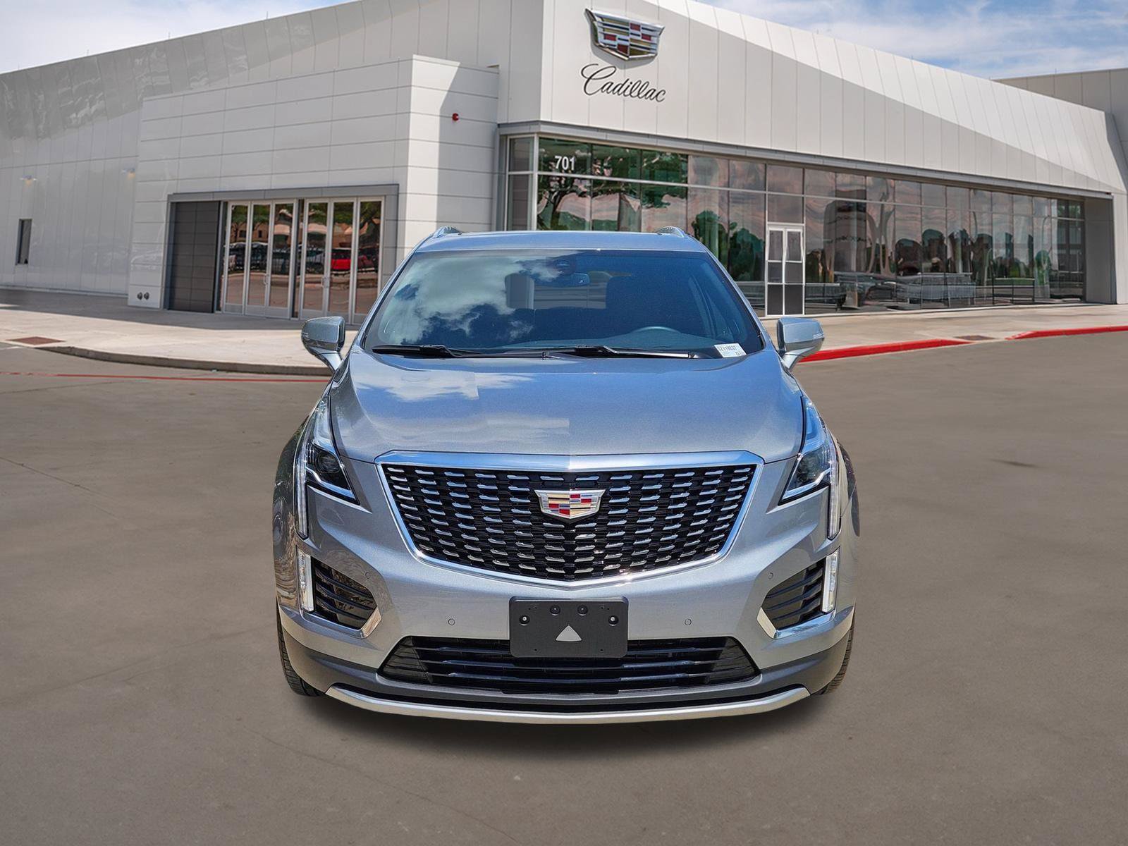 Certified 2025 Cadillac XT5 Premium Luxury AWD/4WD image 2