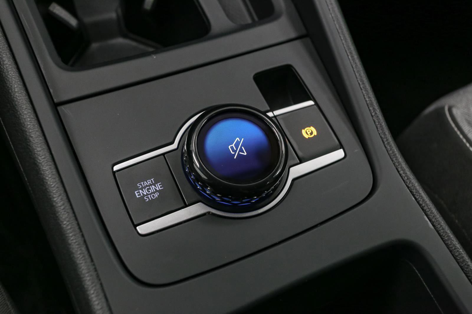 Used 2025 Volkswagen Tiguan S image 31