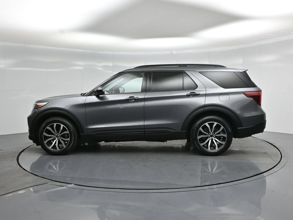 Certified 2022 Ford Explorer ST-Line w/ Class IV Trailer Tow Package AWD/4WD image 24