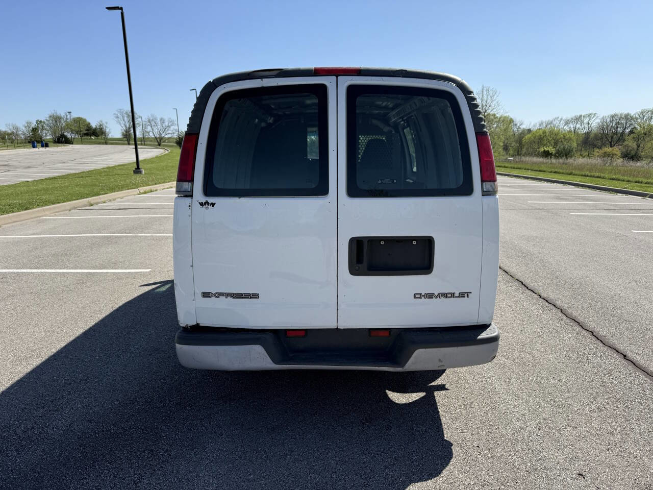 Used 2002 Chevrolet Express 1500 RWD image 4