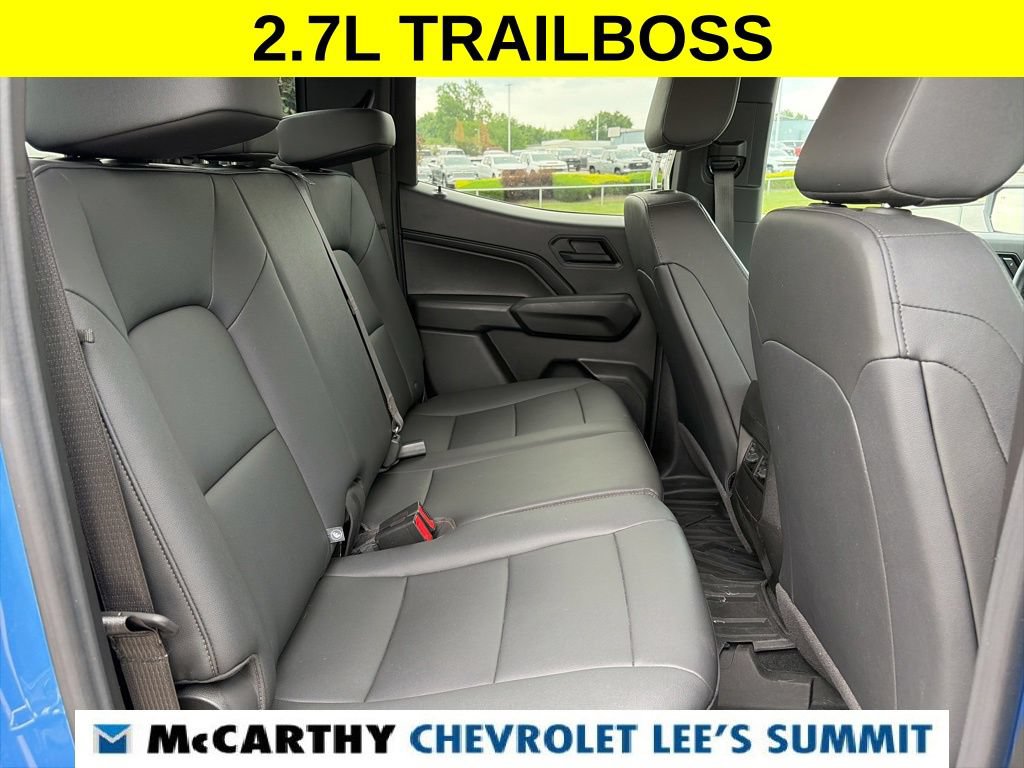 Used 2025 Chevrolet Colorado Trail Boss AWD/4WD image 37
