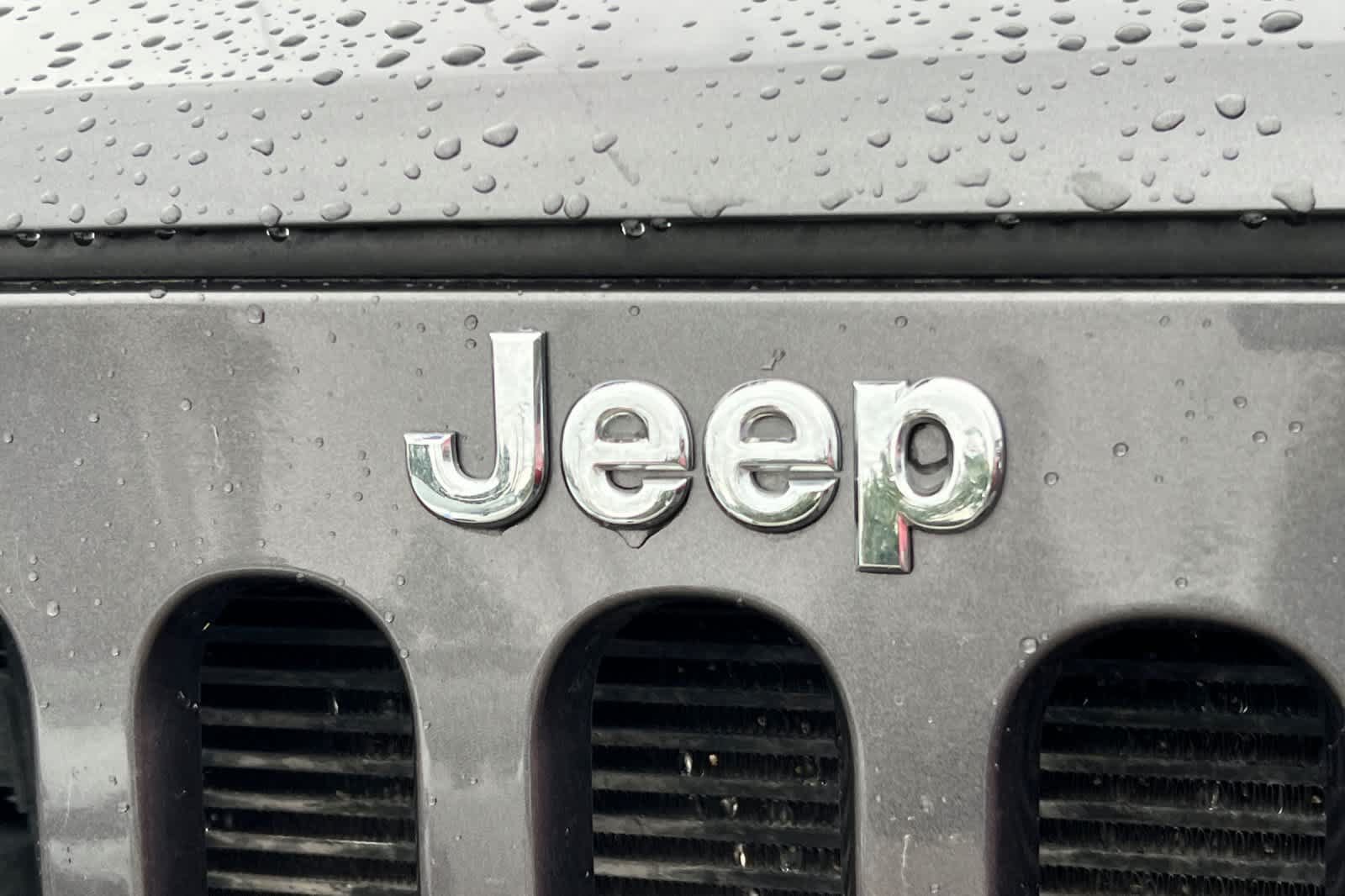 Used 2018 Jeep Wrangler Unlimited Sport S AWD/4WD image 13
