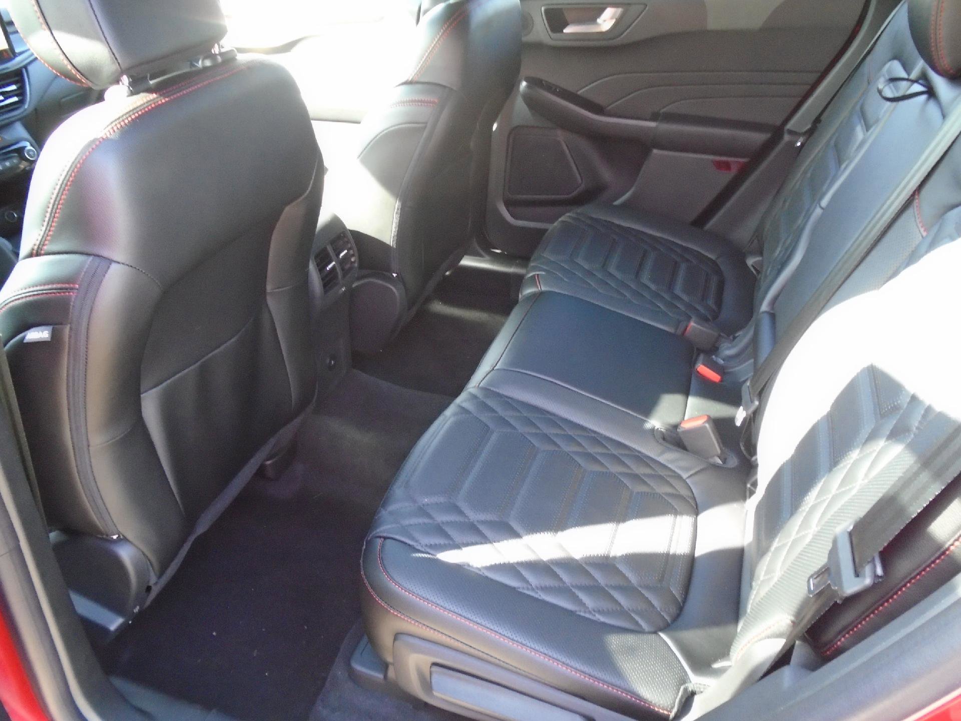 Used 2024 Ford Escape ST-Line Elite w/ Premium Technology Package image 10