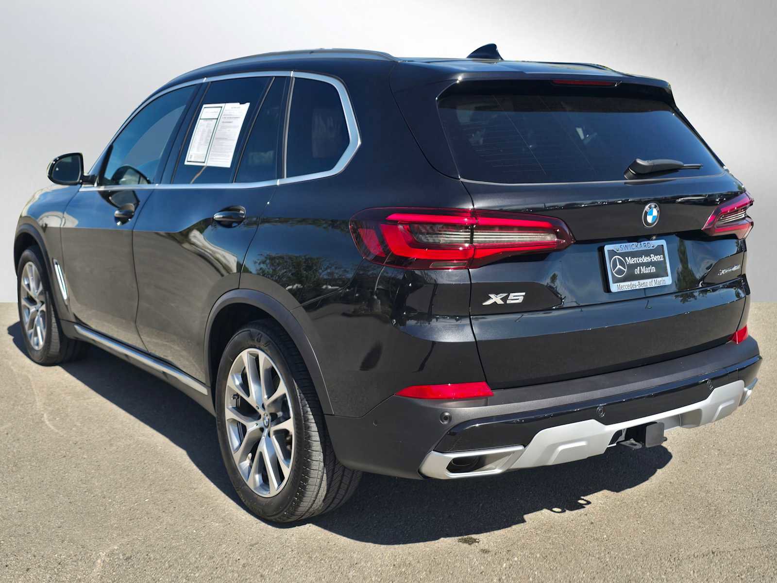 Used 2023 BMW X5 xDrive40i w/ Premium Package image 5