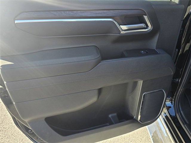 New 2026 GMC Sierra 1500 SLT image 9