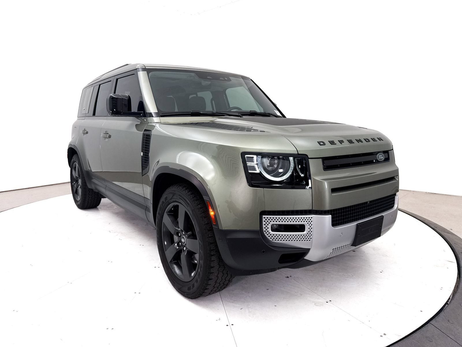 Used 2022 Land Rover Defender 110 SE AWD/4WD image 12