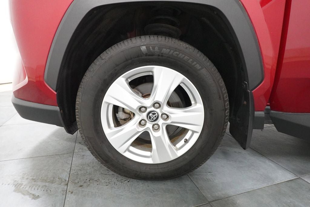 Used 2021 Toyota RAV4 XLE w/ Convenience Package AWD/4WD image 36
