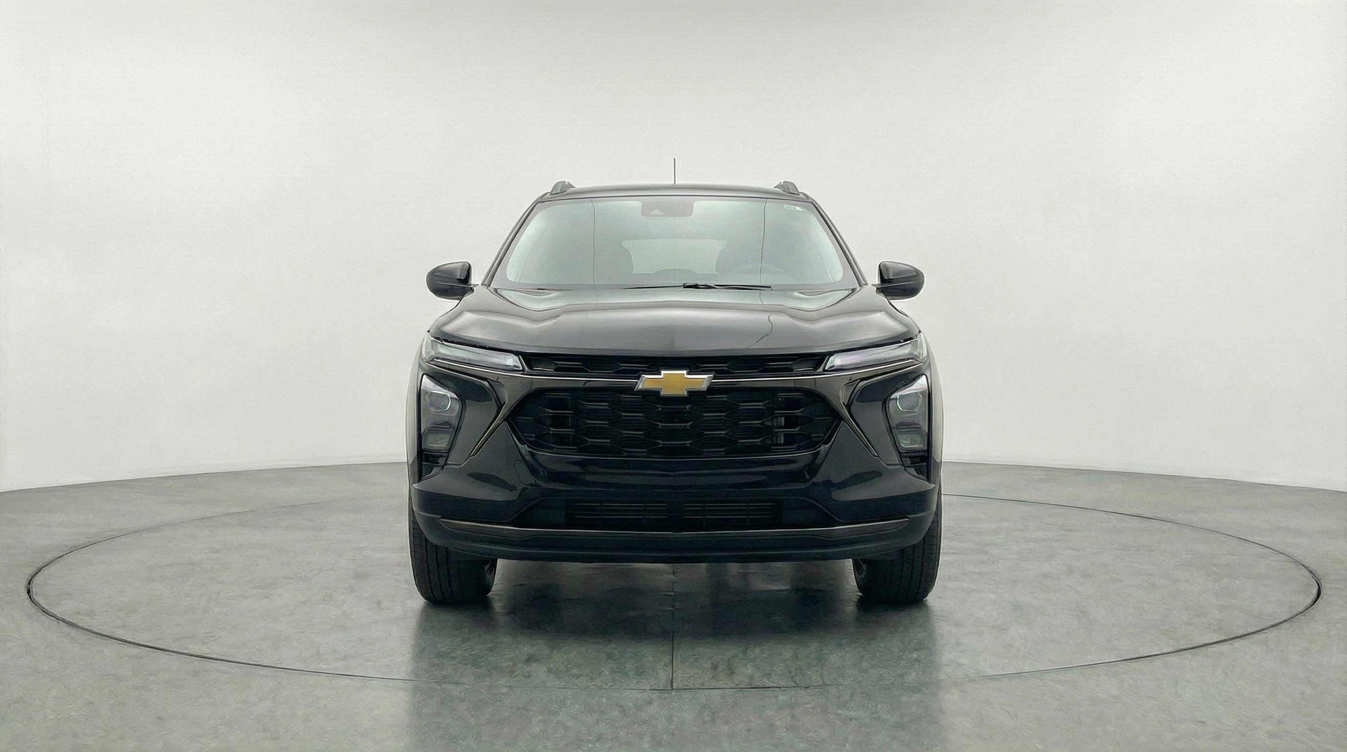 Used 2025 Chevrolet Trax LT w/ LT Convenience Package FWD image 2