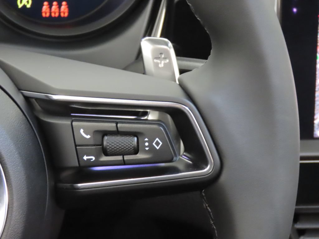 New 2026 Porsche Macan AWD/4WD image 21