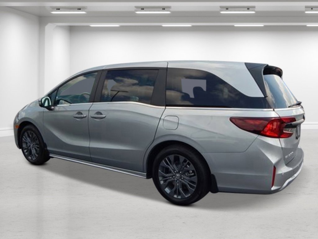 New 2026 Honda Odyssey Touring image 5