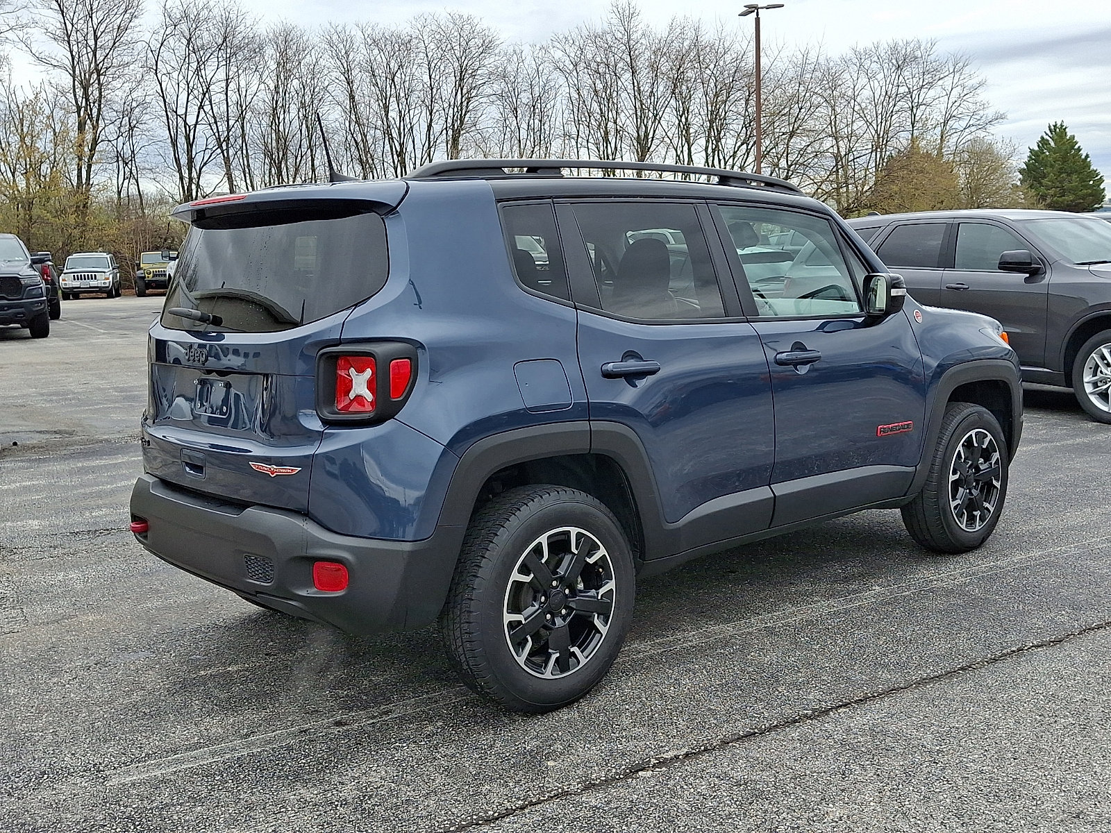 Used 2023 Jeep Renegade Trailhawk image 8