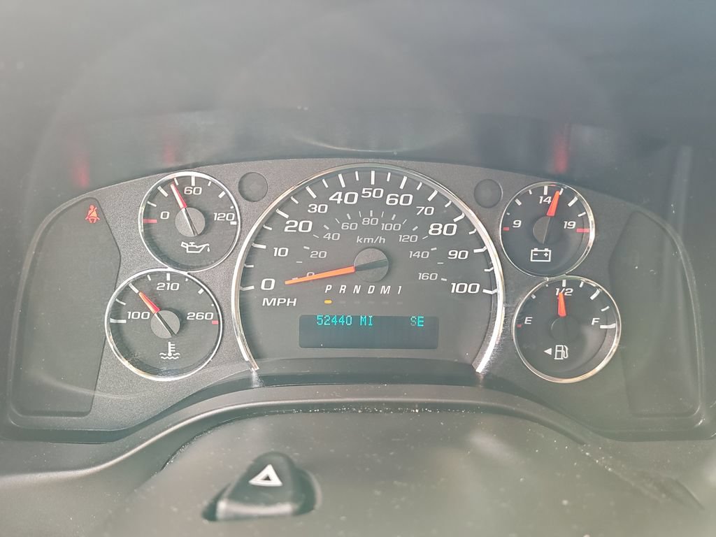 Used 2025 Chevrolet Express 3500 LT w/ LT Preferred Equipment Group RWD image 18